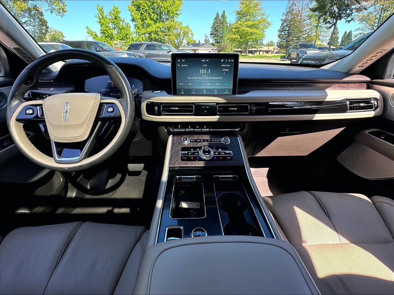 Used 2022 Lincoln Aviator Reserve w/ Equipment Group 201A AWD/4WD image 18