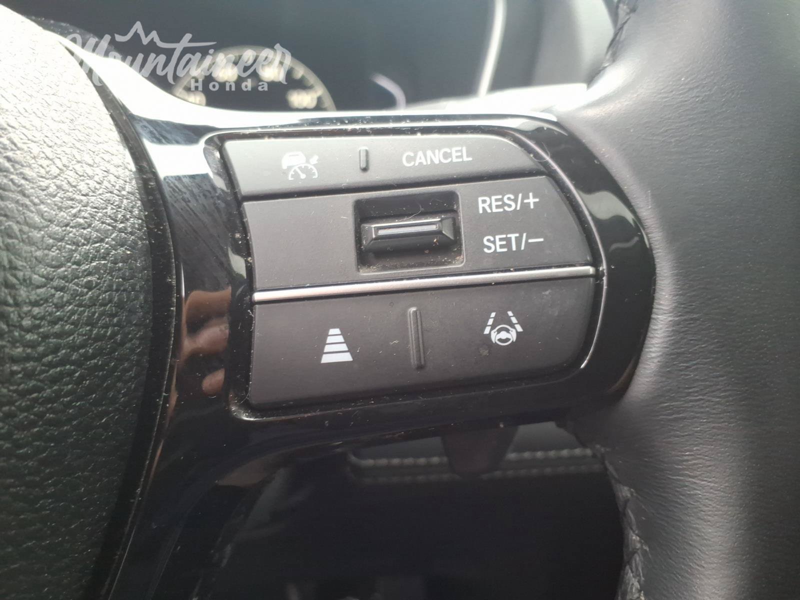 Used 2023 Honda Pilot Touring image 32