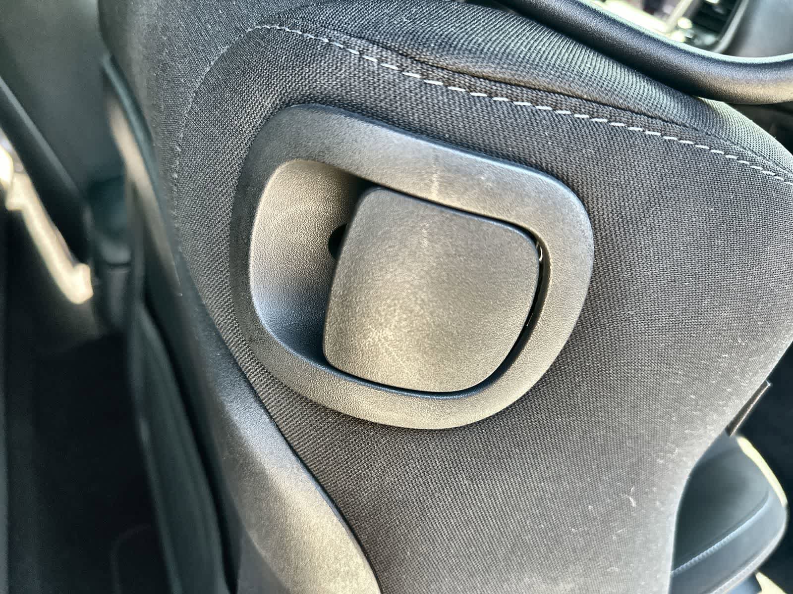 Used 2022 Dodge Challenger GT image 17