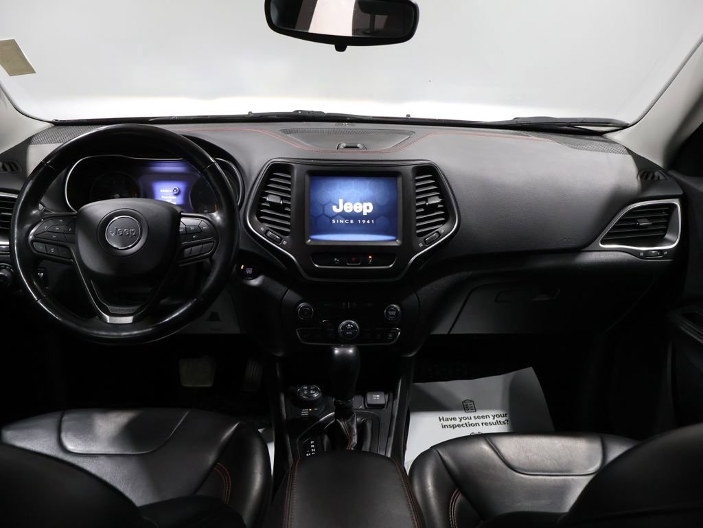 Used 2021 Jeep Cherokee Trailhawk image 16