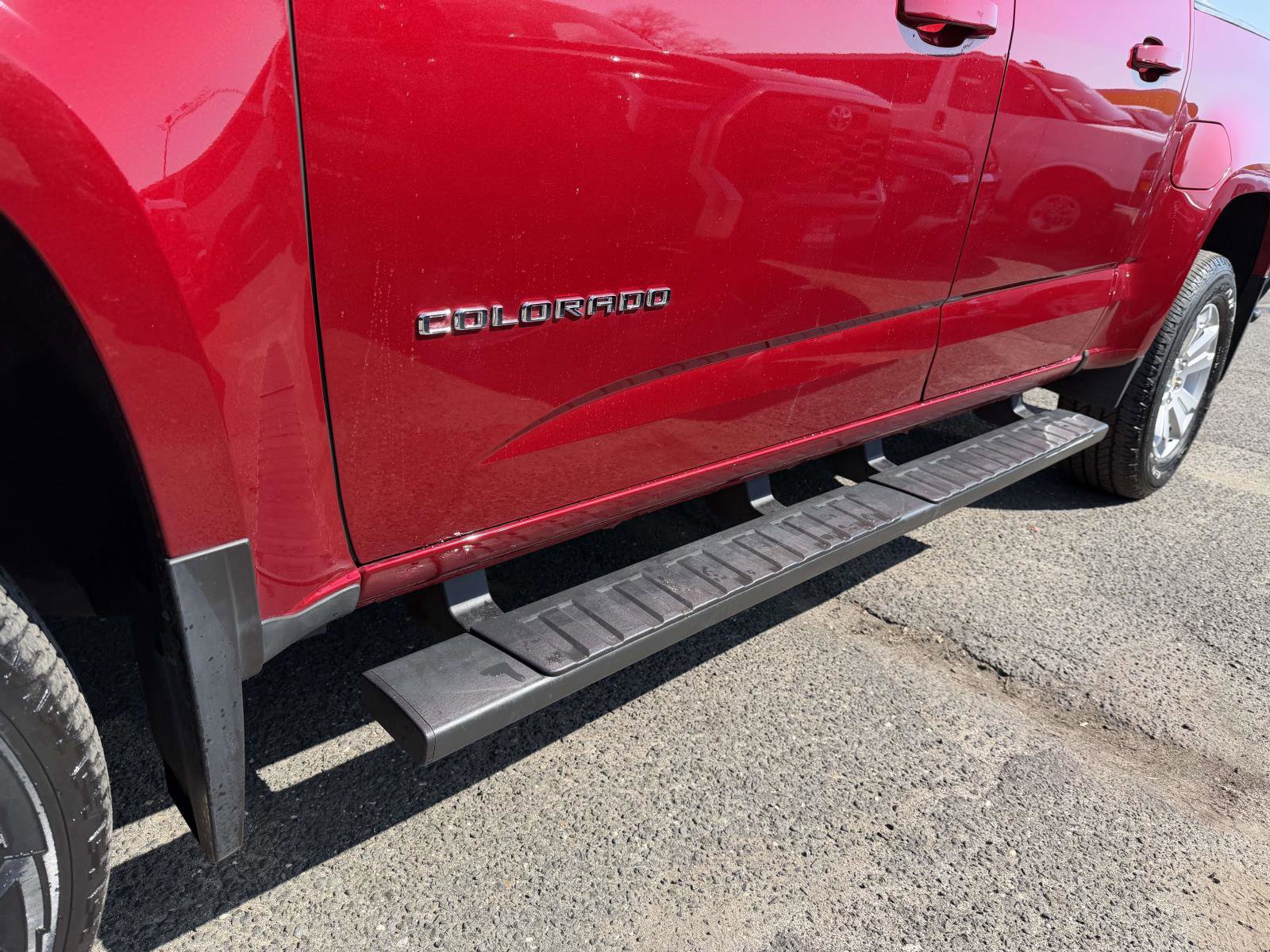 Certified 2022 Chevrolet Colorado LT w/ LT Convenience Package AWD/4WD image 9