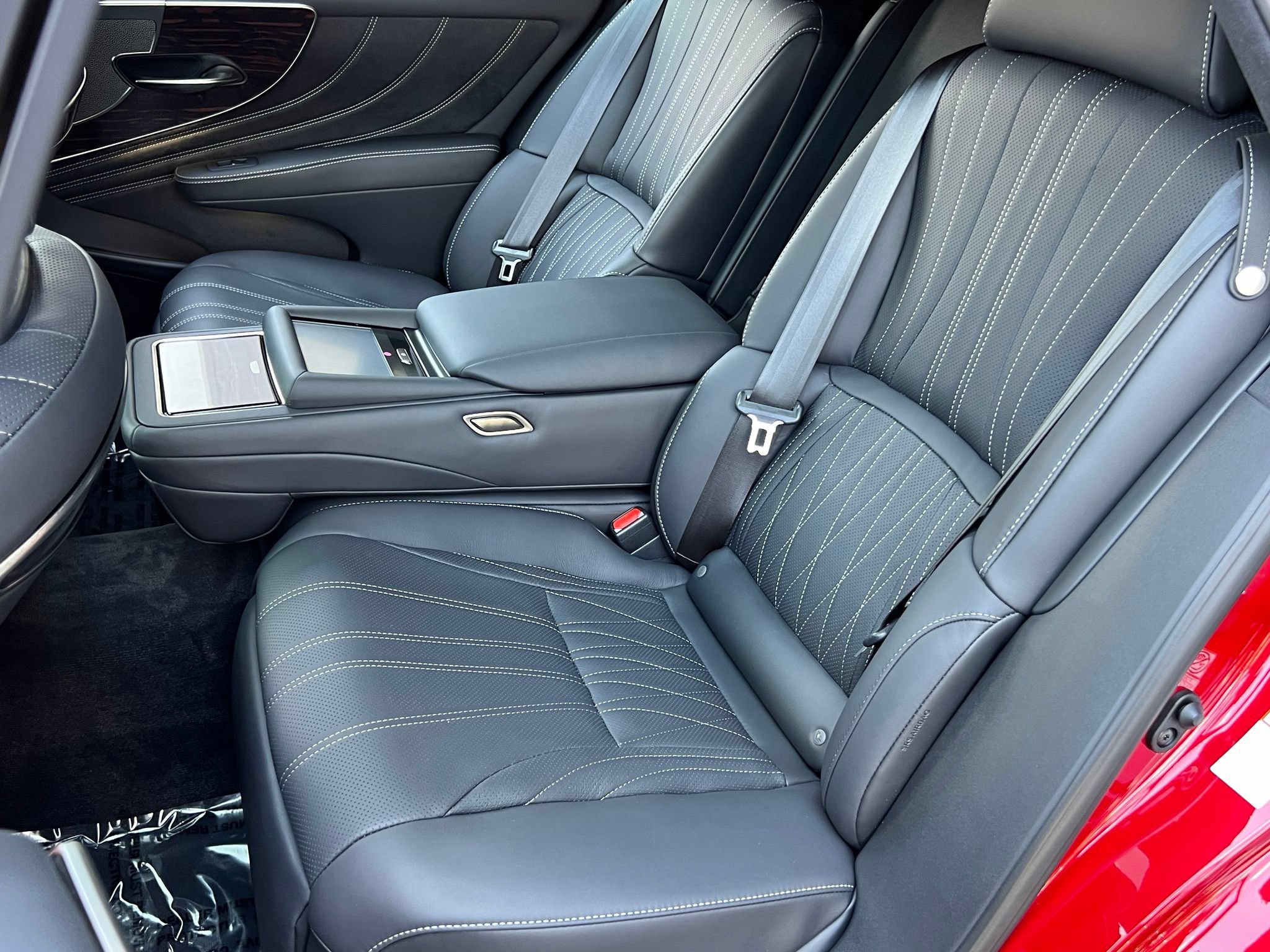Used 2024 Lexus LS 500 AWD w/ Luxury Package image 20