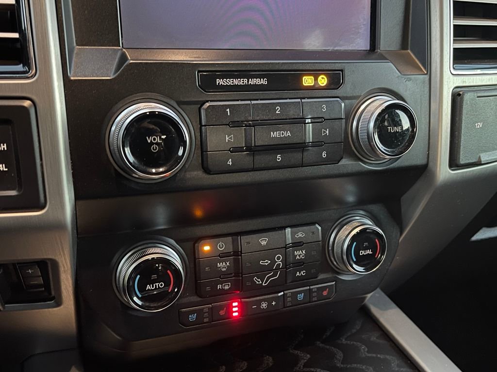 Used 2019 Ford F350 Platinum w/ Platinum Ultimate Package image 30