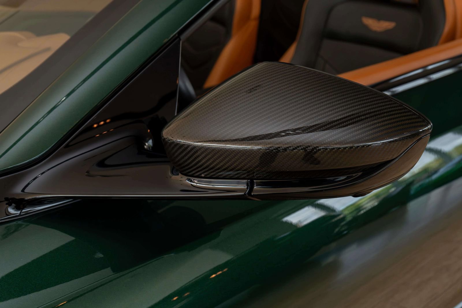 Used 2021 Aston Martin DBS Superleggera Volante image 64