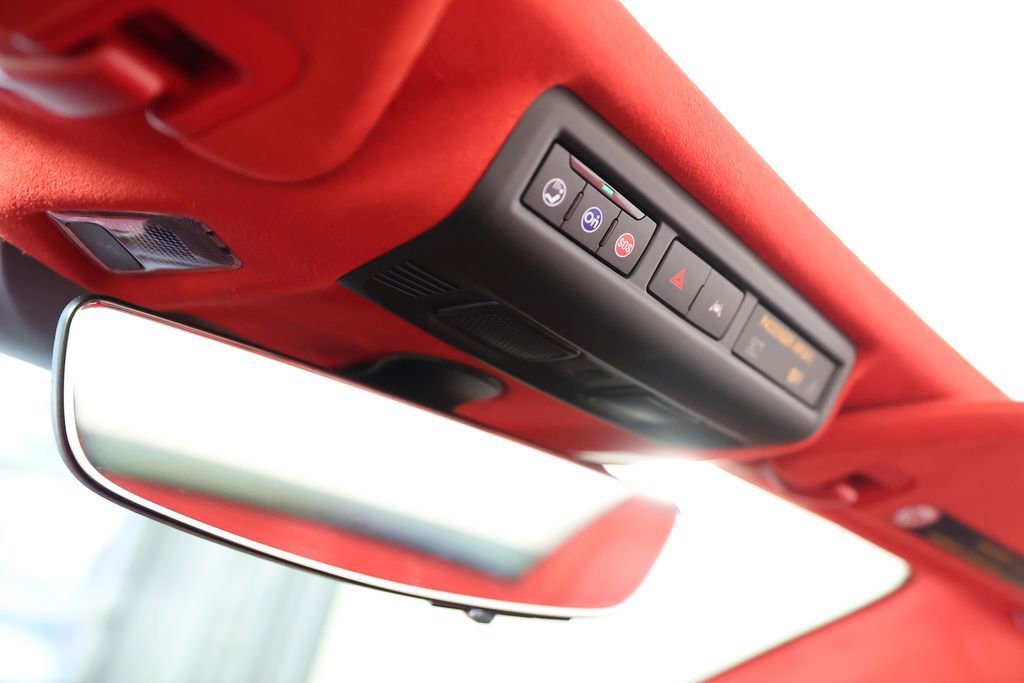 Used 2024 Chevrolet Corvette Stingray Premium Conv w/ Z51 Performance Package RWD image 33