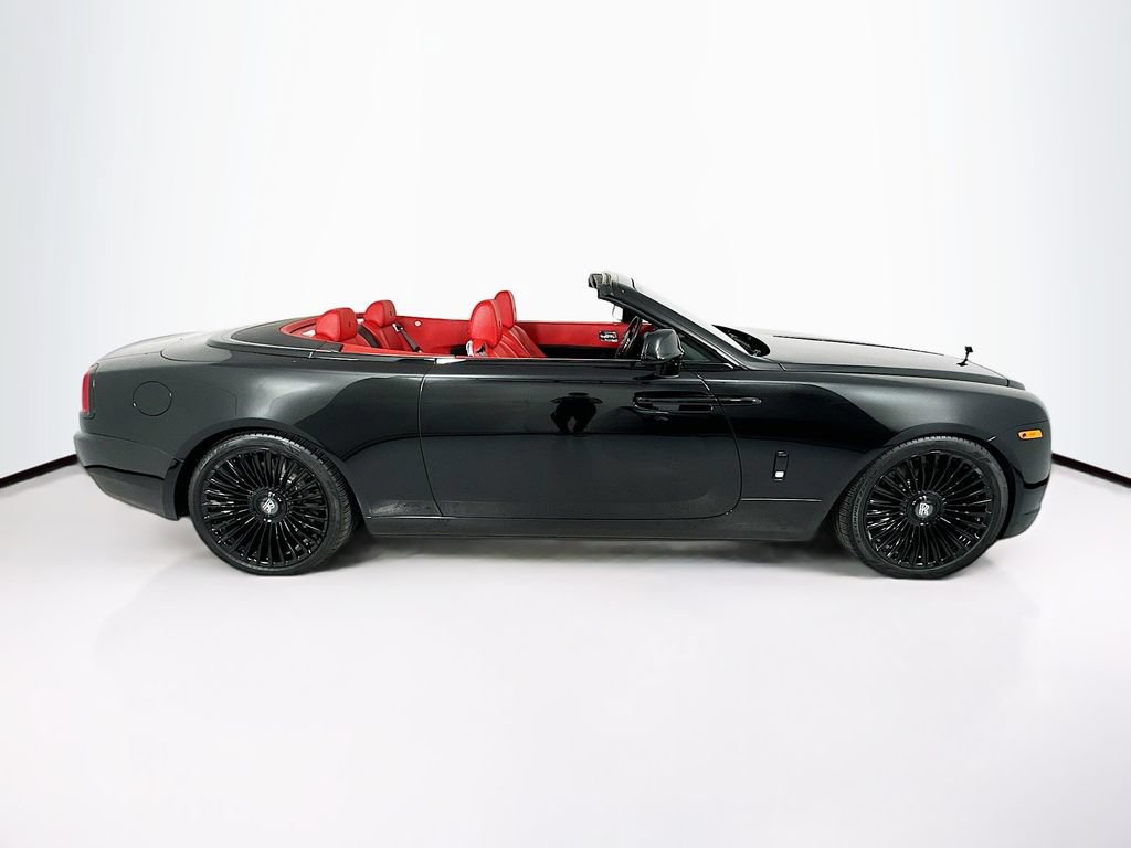 Used 2018 Rolls-Royce Dawn RWD image 23
