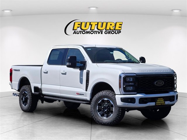 New 2026 Ford F250 Lariat w/ Tremor Off-Road Package