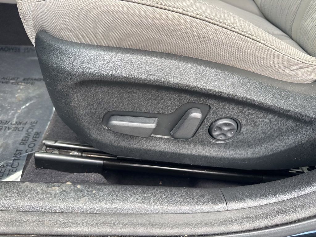 Used 2016 Hyundai Sonata Plug-In Hybrid image 17