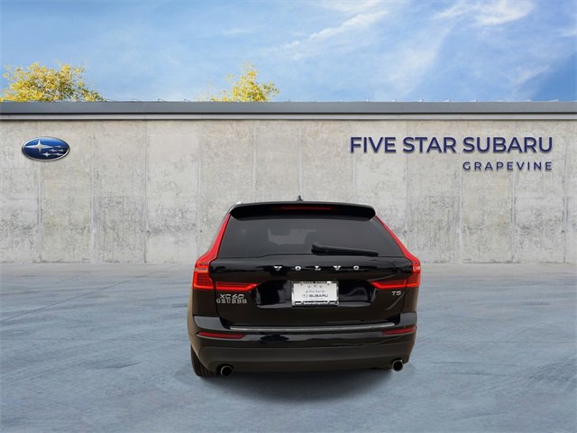 Used 2021 Volvo XC60 T5 Momentum w/ Climate Package image 7