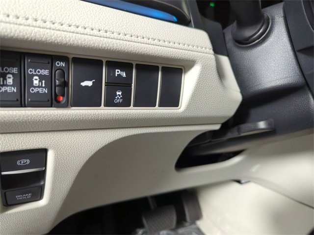 New 2026 Honda Odyssey Touring image 11