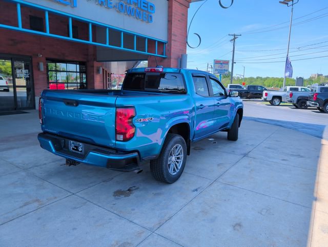 Used 2023 Chevrolet Colorado LT w/ LT Convenience Package II AWD/4WD image 8