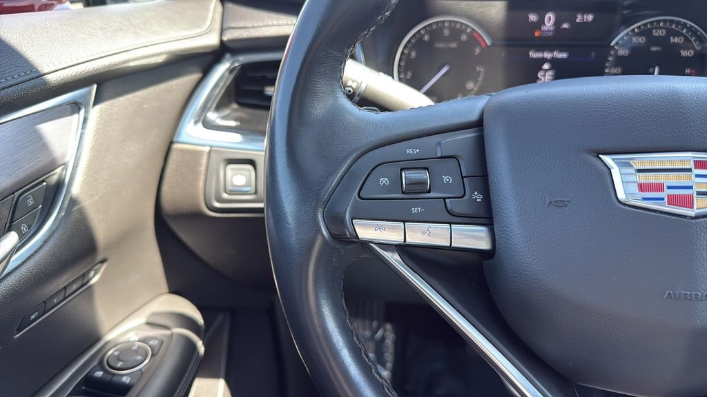 Used 2022 Cadillac XT6 Luxury AWD/4WD image 36