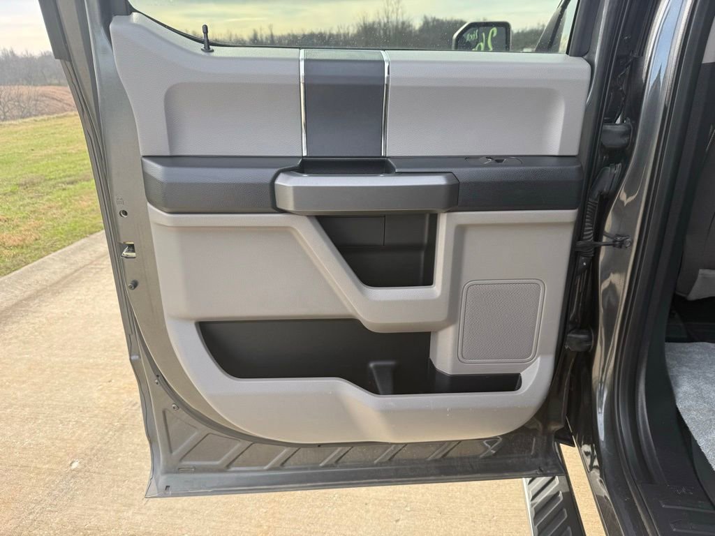 Used 2018 Ford F150 XLT image 11