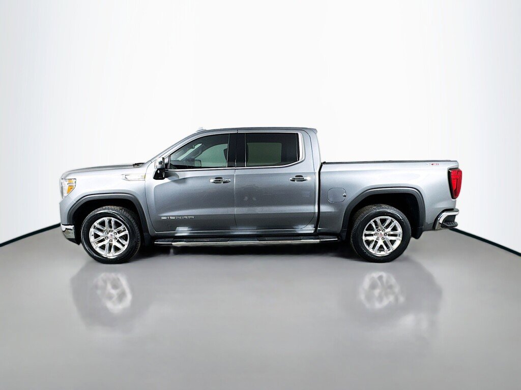 Used 2021 GMC Sierra 1500 SLT image 2