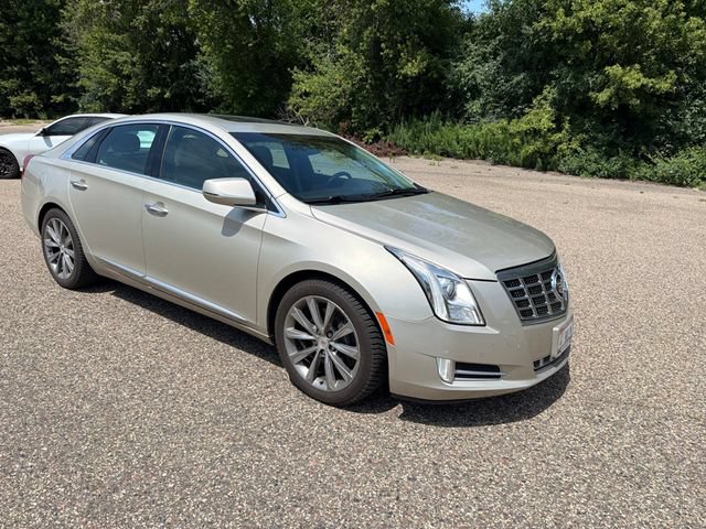 Used 2013 Cadillac XTS Luxury w/ Driver Awareness Package FWD image 9