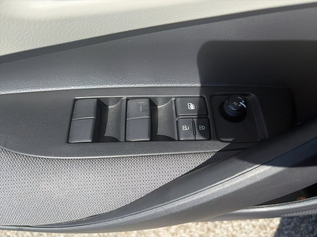 Used 2024 Toyota Corolla LE FWD image 13