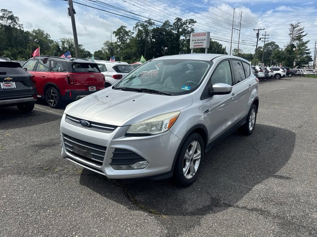 Used 2015 Ford Escape SE FWD image 1