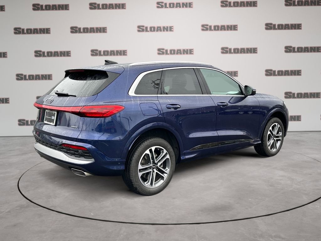 Used 2025 Audi Q5 Premium w/ Convenience Package image 5
