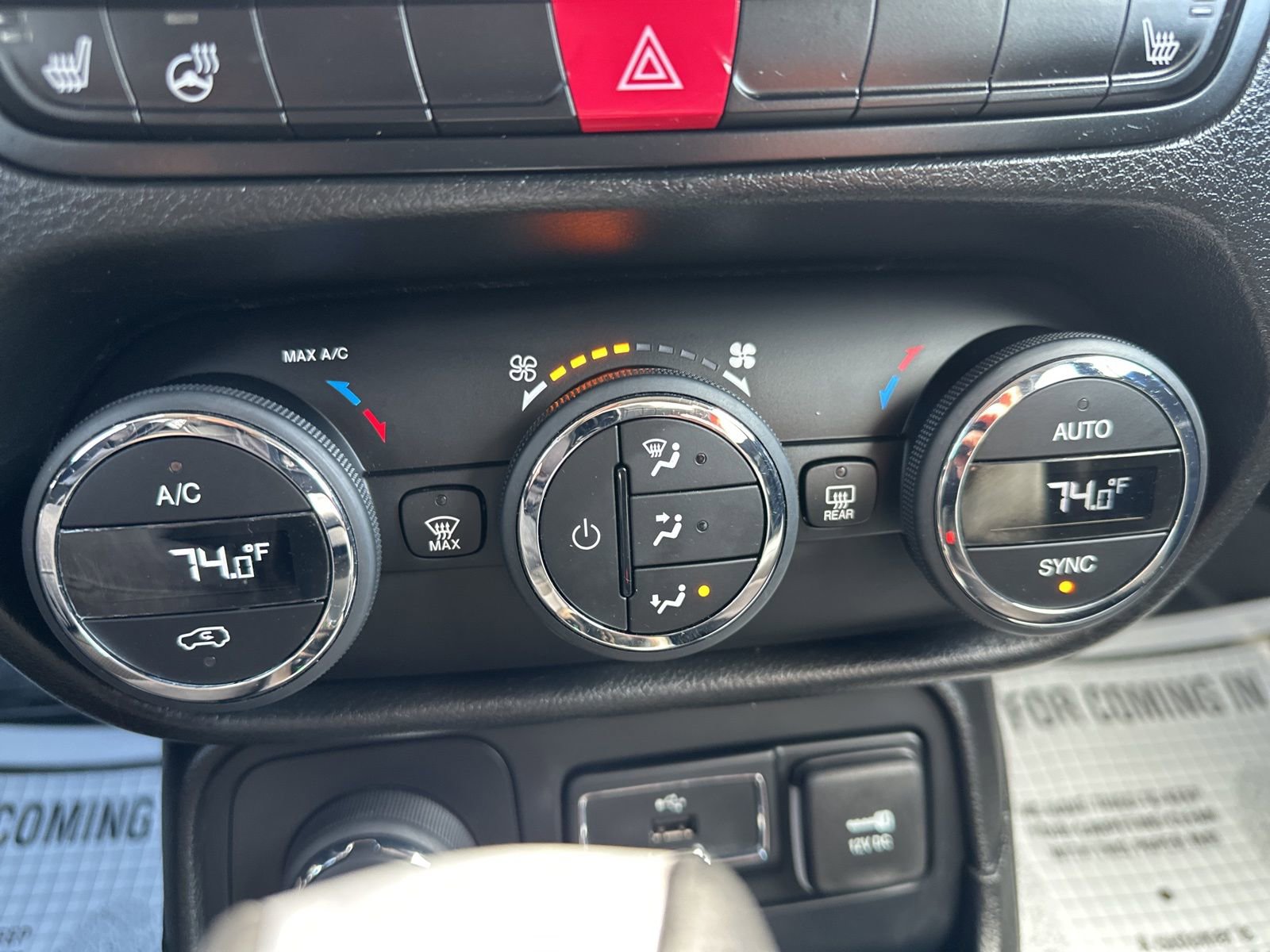 Used 2016 Jeep Renegade Limited AWD/4WD image 55