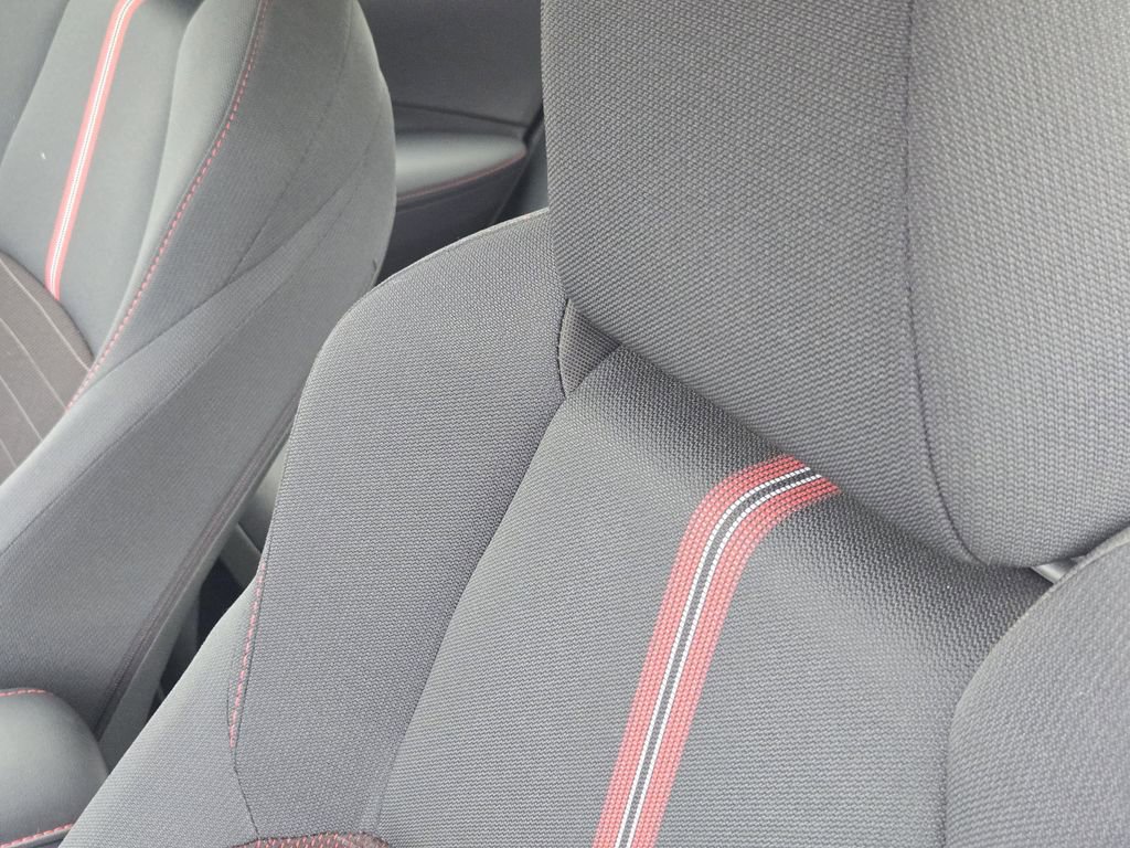 Used 2025 Toyota Corolla SE w/ SE Premium Package image 17