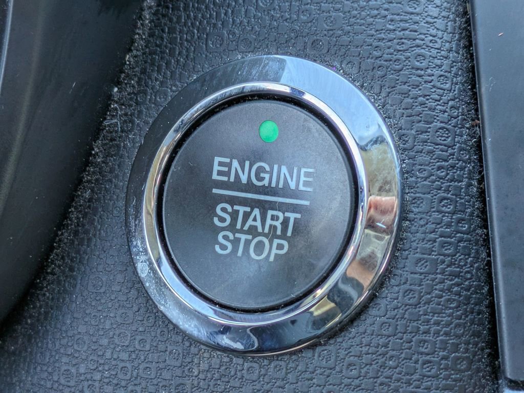 Used 2019 Ford EcoSport SE w/ SE Convenience Package image 30