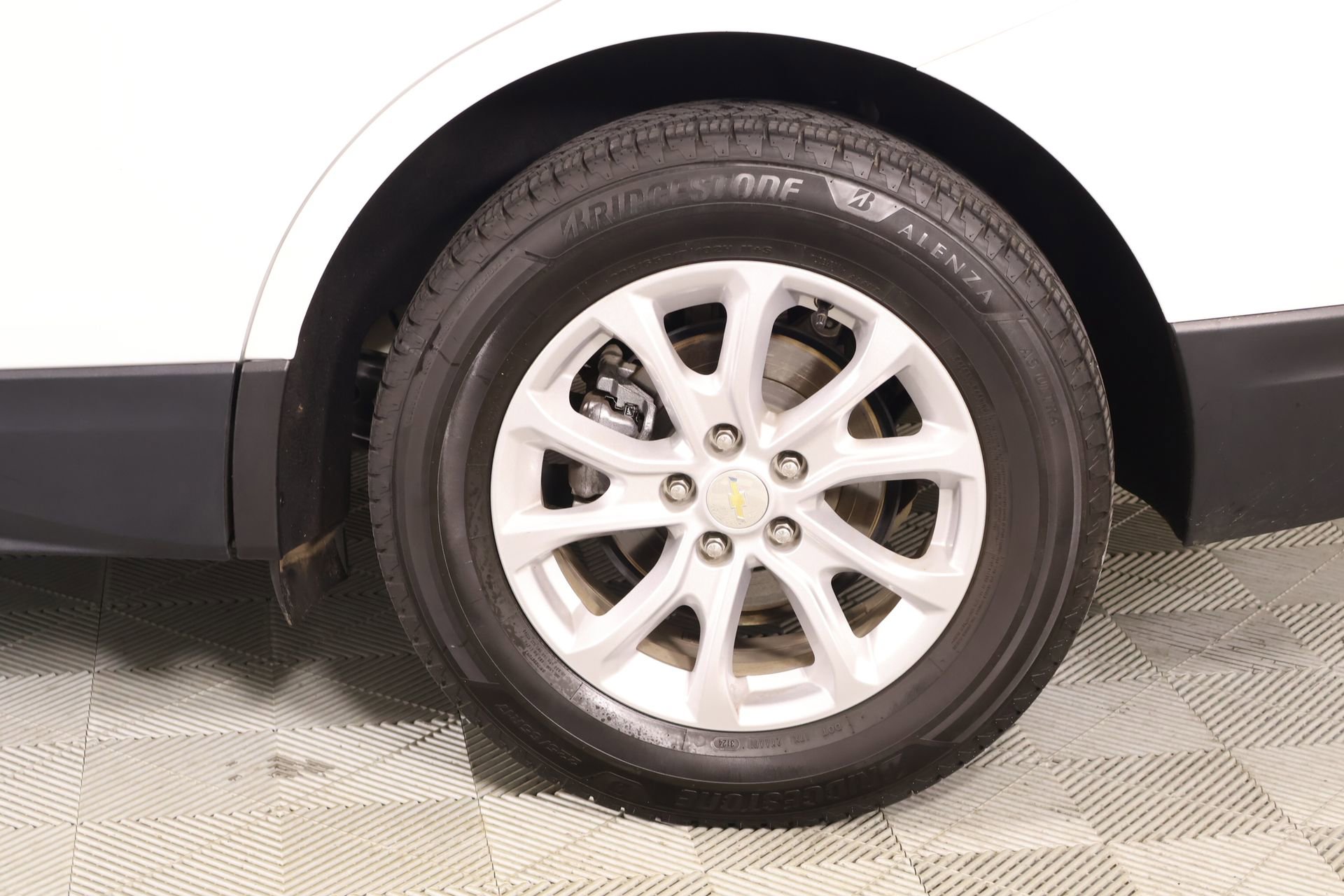 Used 2021 Chevrolet Equinox LT FWD image 17