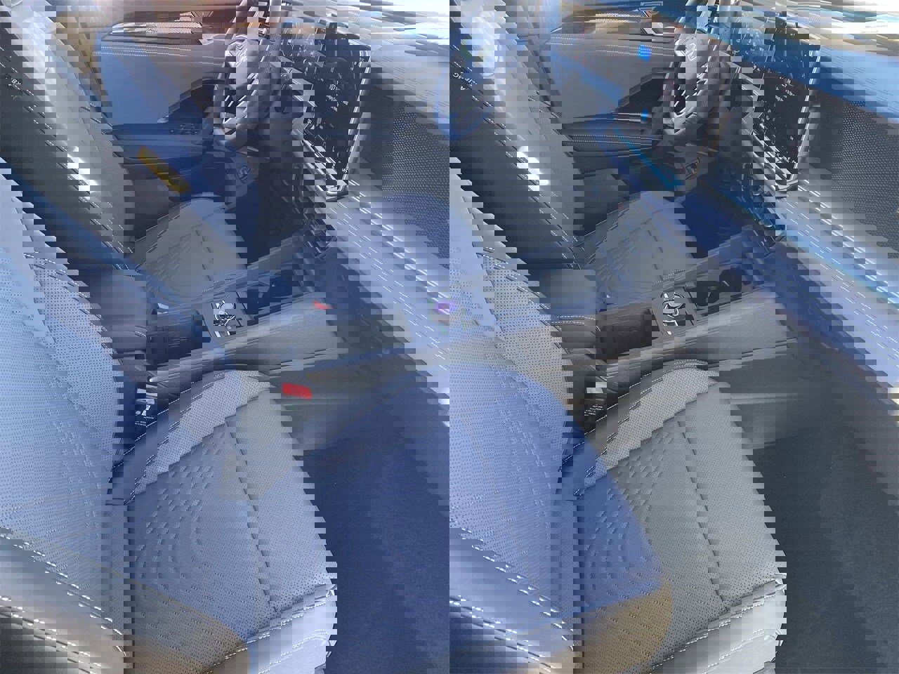 New 2026 Volkswagen Tiguan SE R-Line image 8