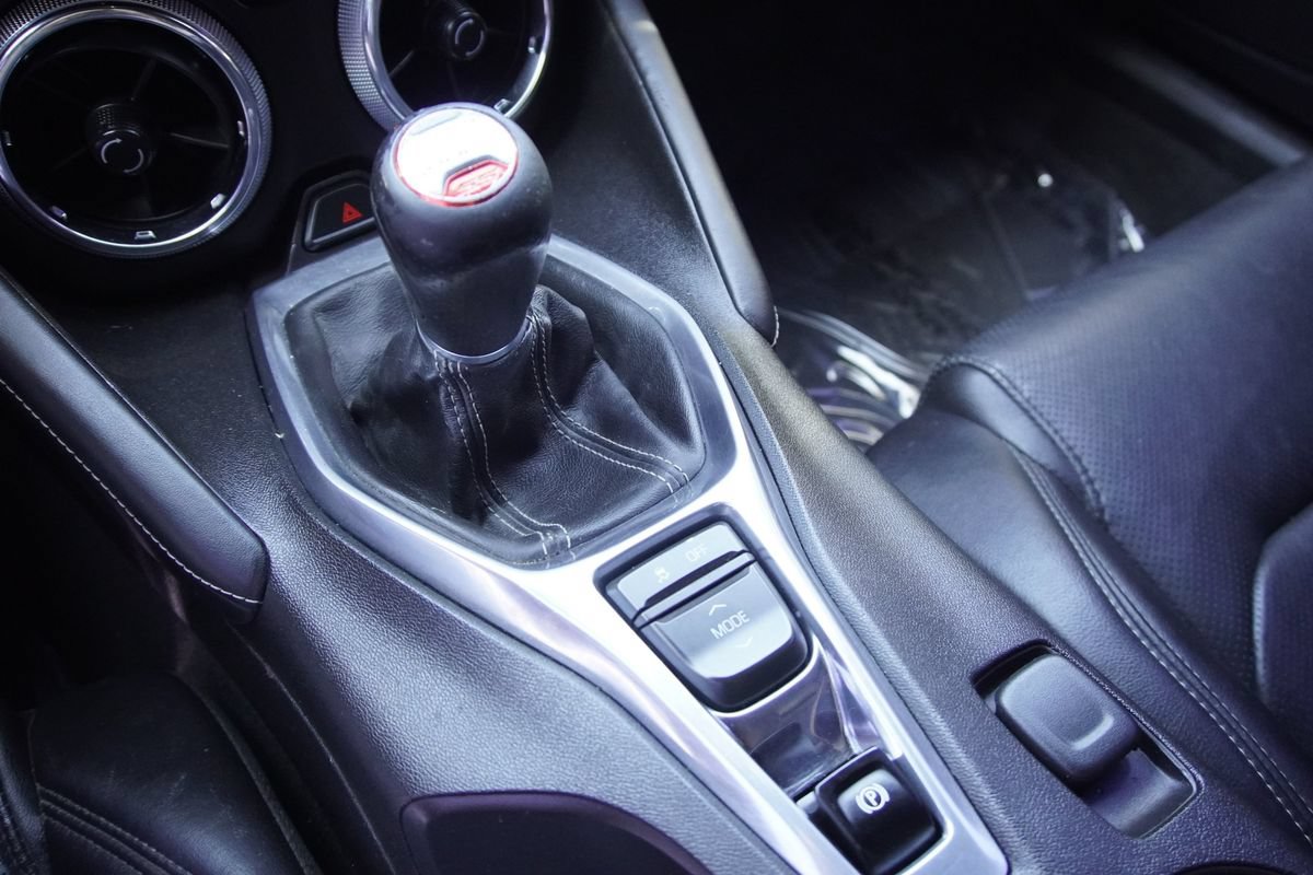 Used 2016 Chevrolet Camaro SS RWD image 22