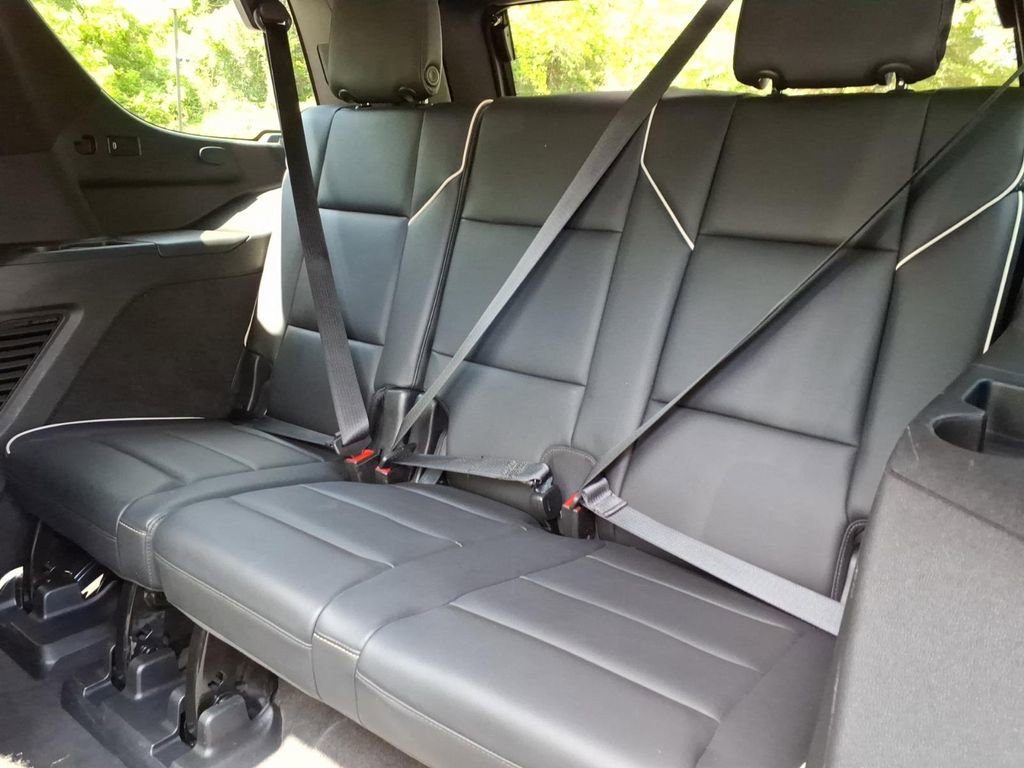 Certified 2022 Cadillac Escalade Sport w/ Touring Package AWD/4WD image 23