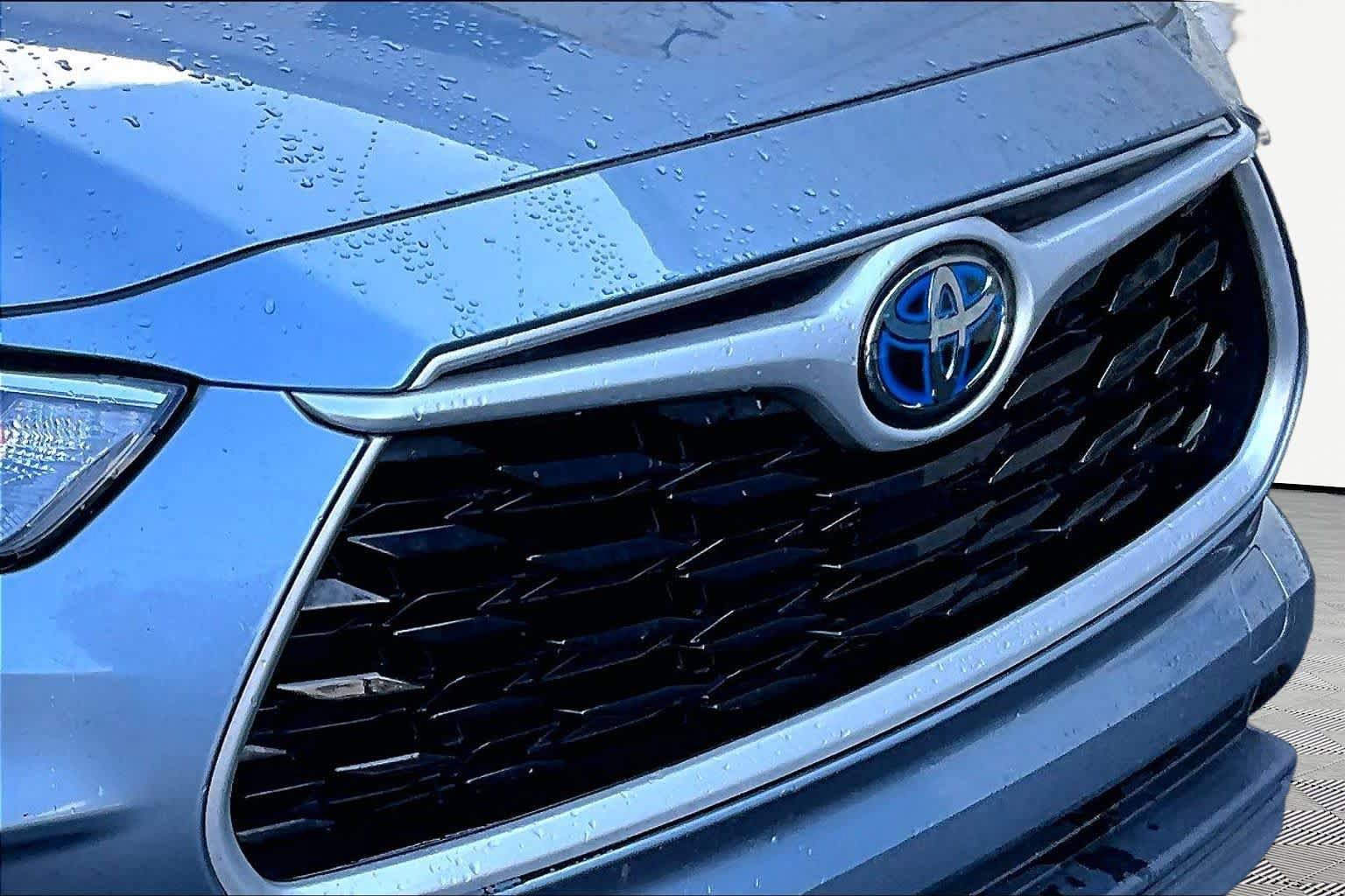 Certified 2020 Toyota Highlander LE FWD image 30
