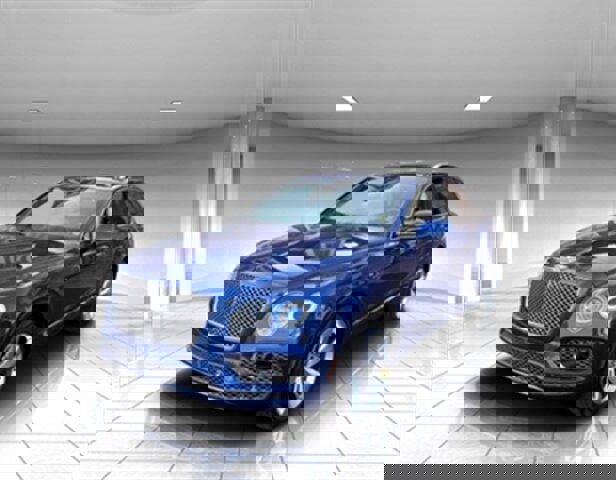 Used 2018 Bentley Bentayga Onyx Edition image 4