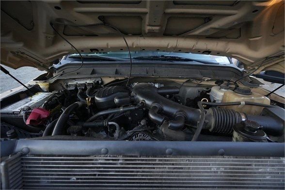 Used 2013 Ford F450 XL w/ Snow Plow Prep Pkg image 32