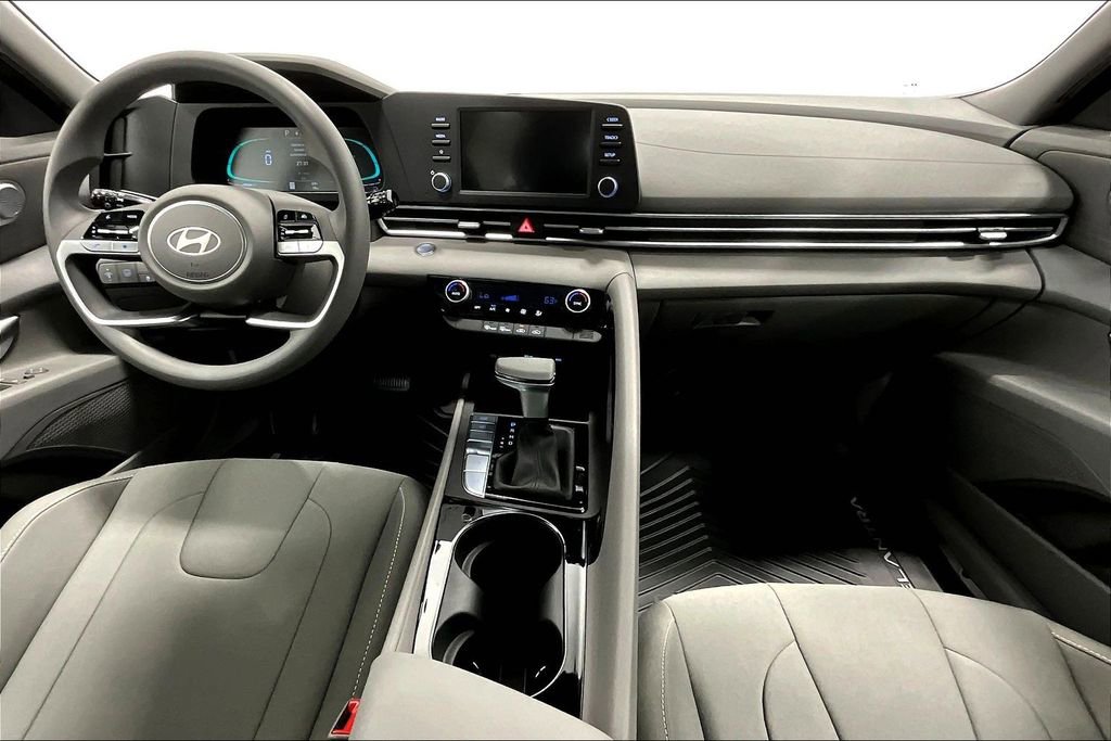 New 2026 Hyundai Elantra Blue FWD image 6