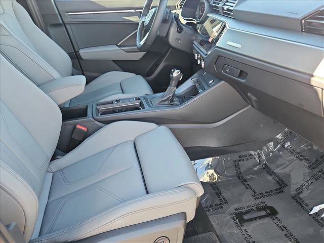 Certified 2025 Audi Q3 2.0T Premium w/ Convenience Package image 20