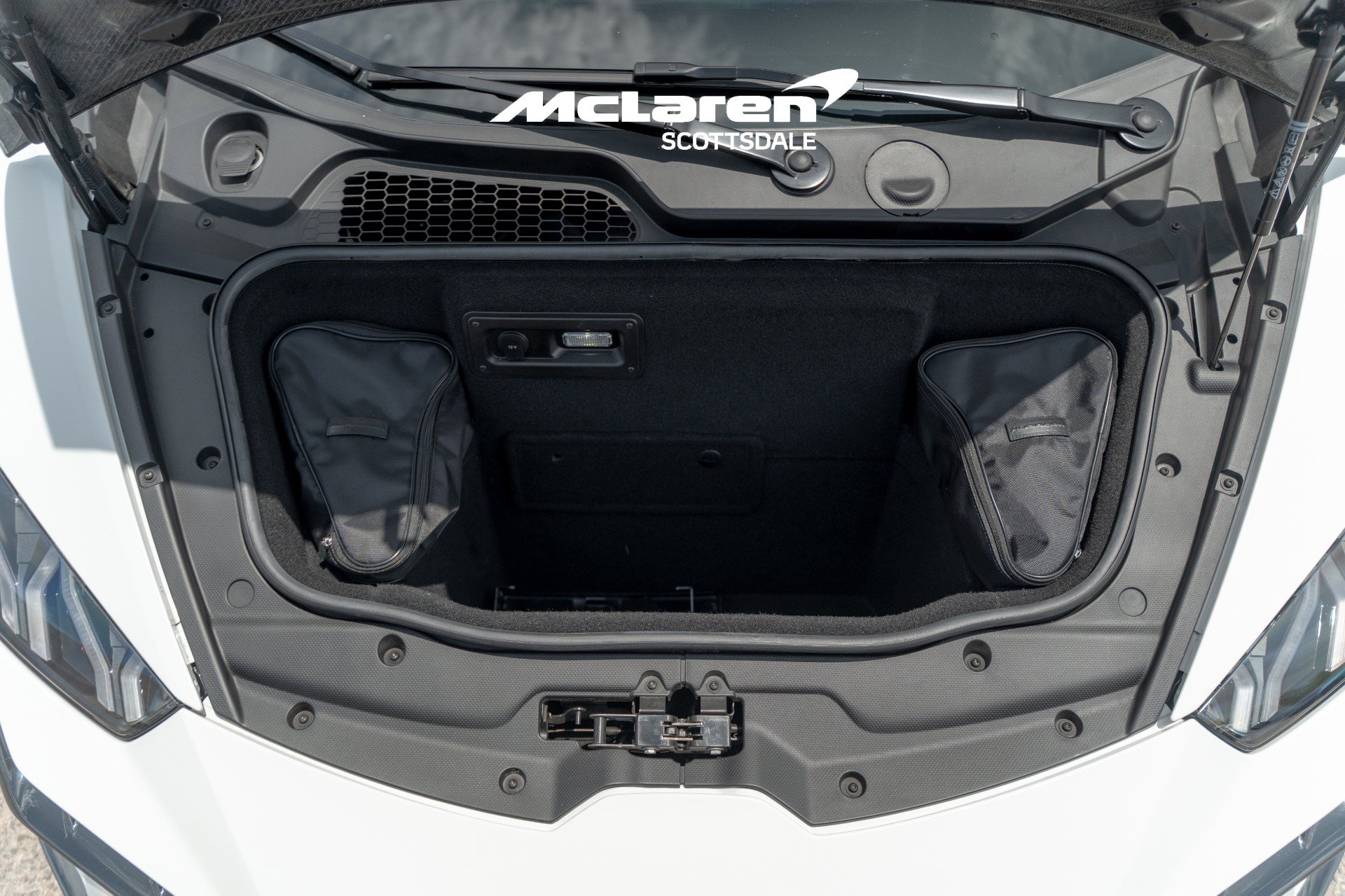 Used 2024 Lamborghini Huracan Tecnica RWD image 31