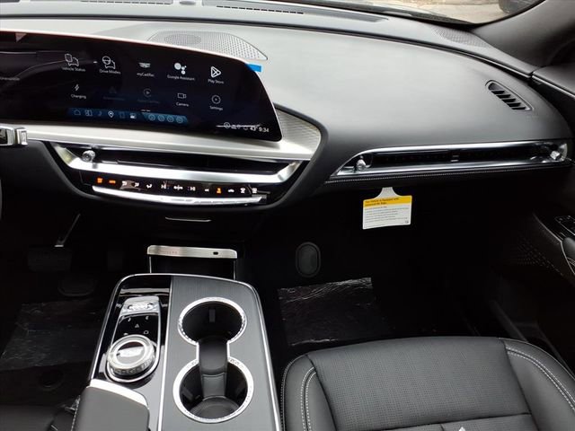 New 2026 Cadillac Lyriq Sport w/ LPO, Floor Liner Package AWD/4WD image 17