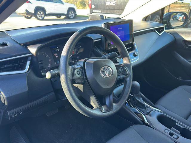 Certified 2025 Toyota Corolla LE FWD image 4