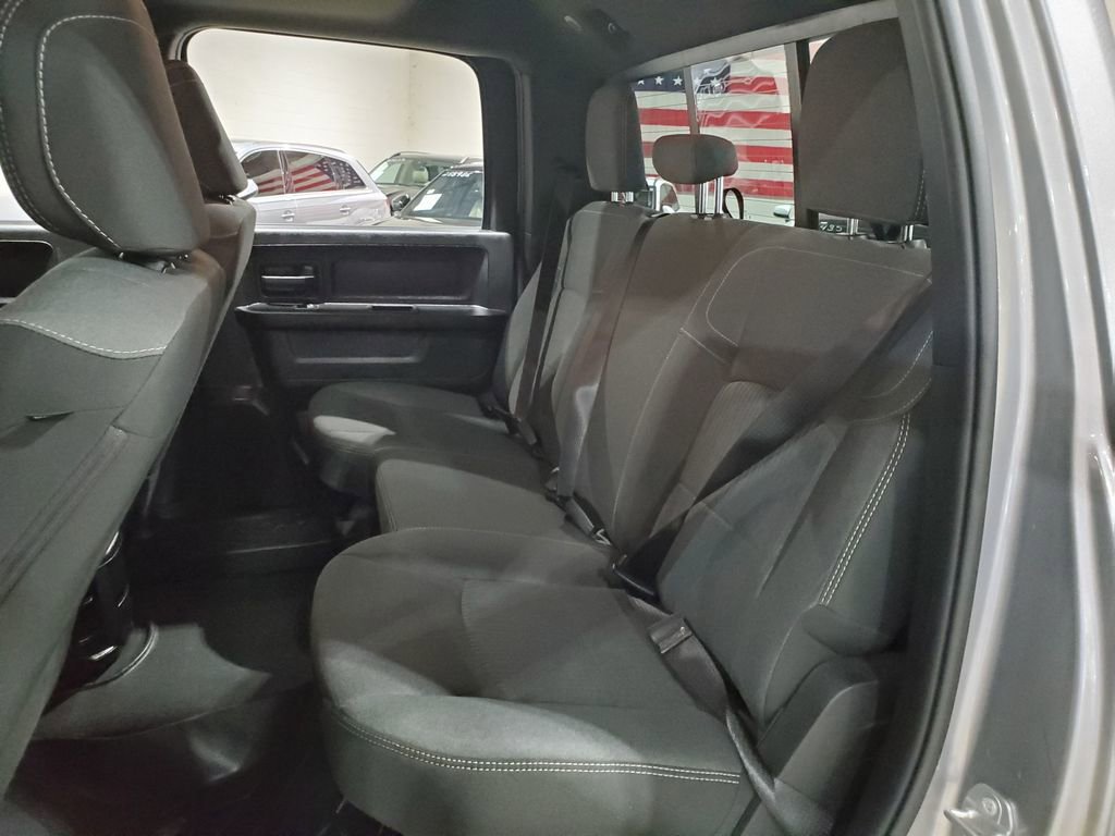 Used 2024 RAM 2500 Tradesman w/ Chrome Appearance Group image 22