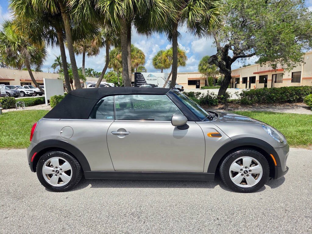 Used 2019 MINI Cooper Convertible w/ Signature Upholstery Package FWD image 7