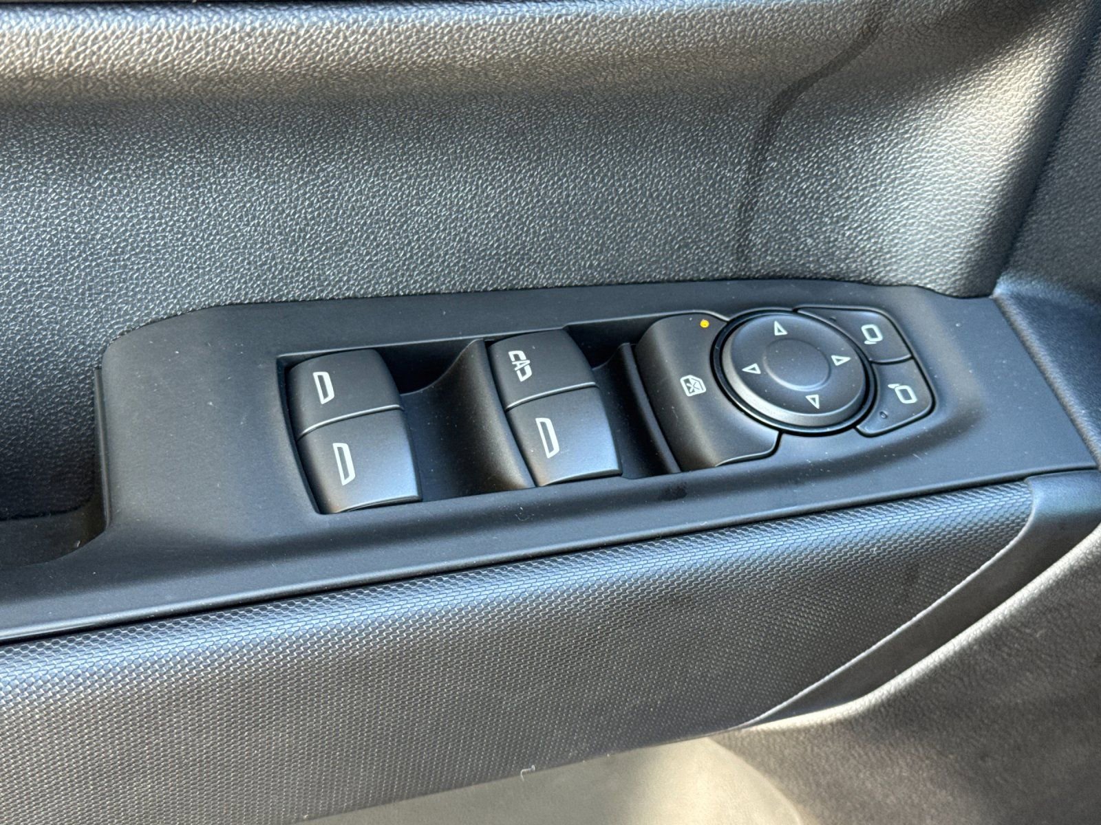 New 2026 Chevrolet Silverado 1500 Custom w/ LPO, Dark Essentials Package image 11