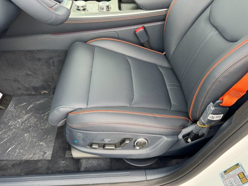 New 2026 Genesis GV70 2.5T Sport Prestige AWD/4WD image 10