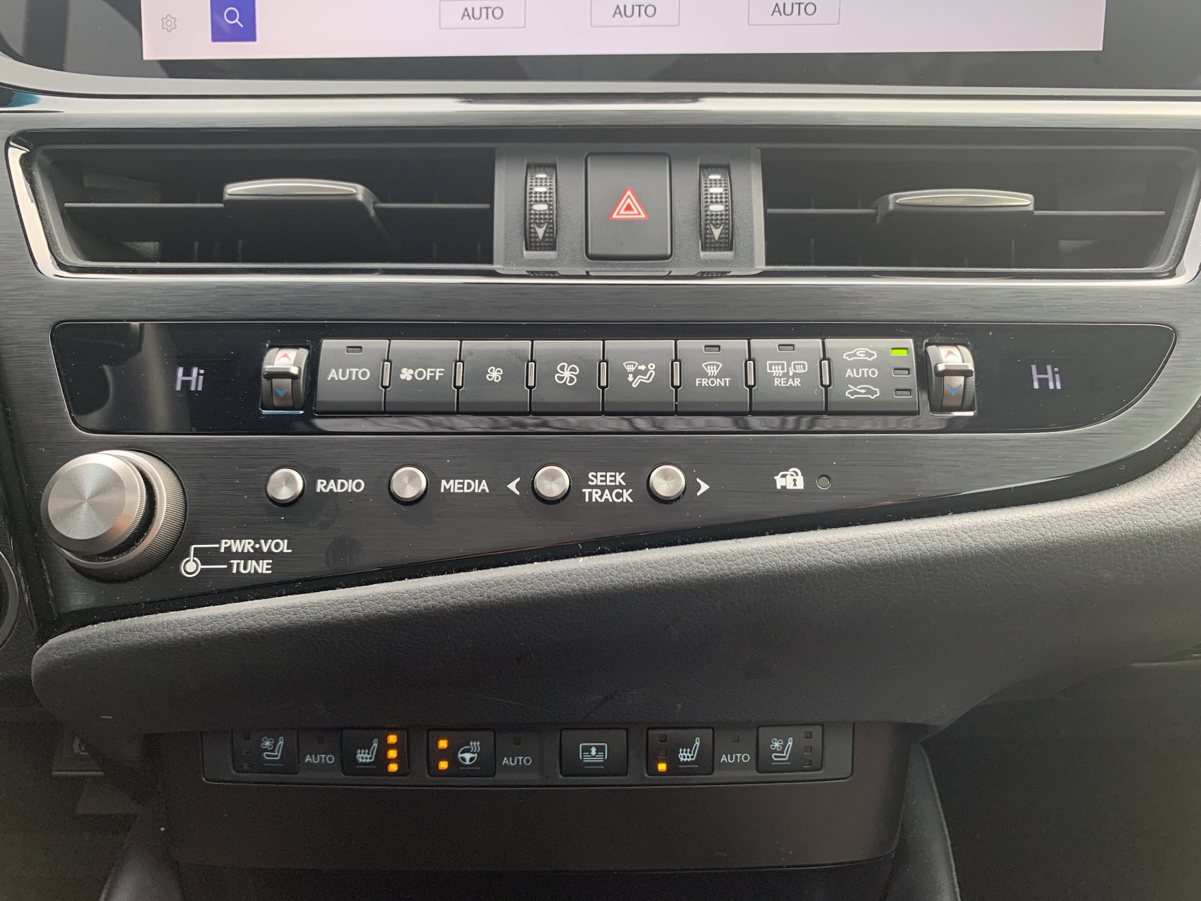 Certified 2025 Lexus ES 350 w/ Premium Package image 28