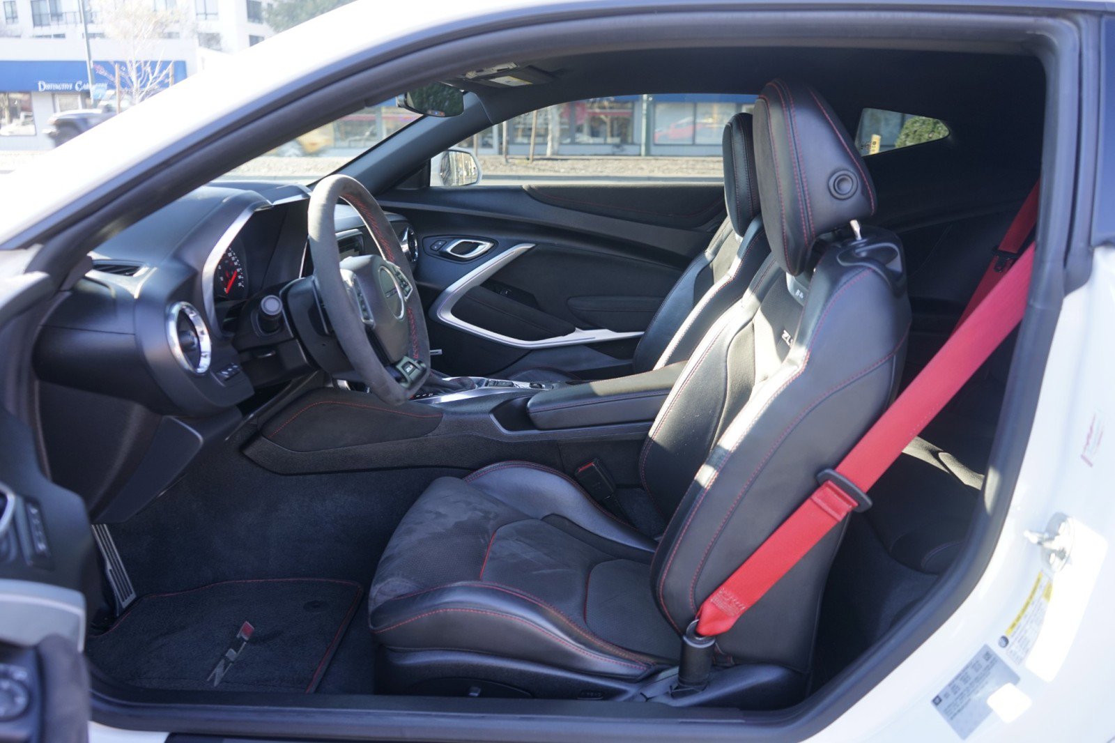 Used 2018 Chevrolet Camaro ZL1 image 16