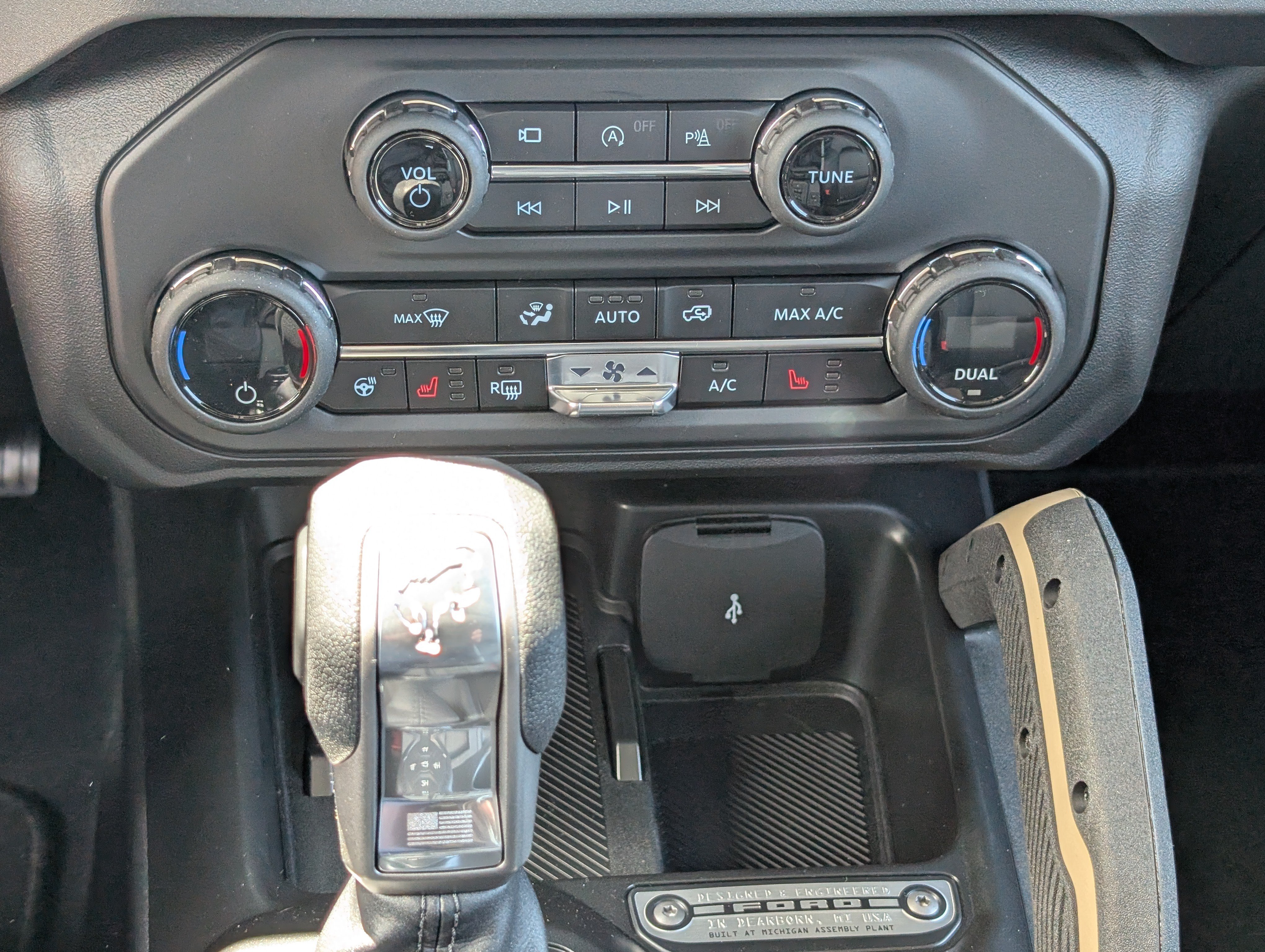 New 2026 Ford Bronco Badlands AWD/4WD image 20