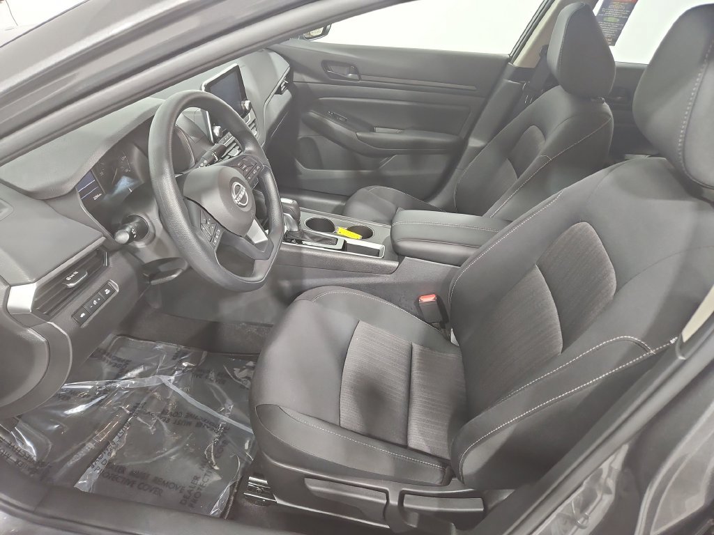 Certified 2025 Nissan Altima 2.5 S FWD image 11