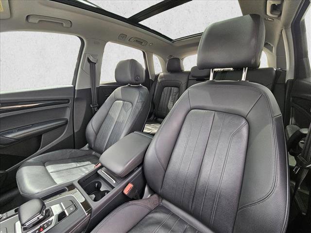 Used 2019 Audi Q5 2.0T Premium Plus w/ Premium Plus Package AWD/4WD image 12