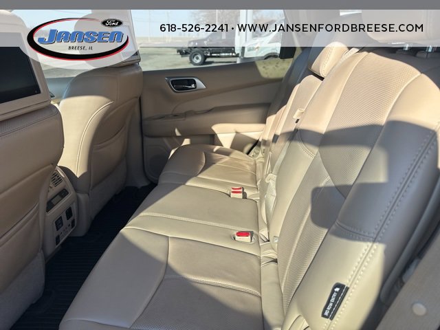 Used 2018 Nissan Pathfinder Platinum image 26