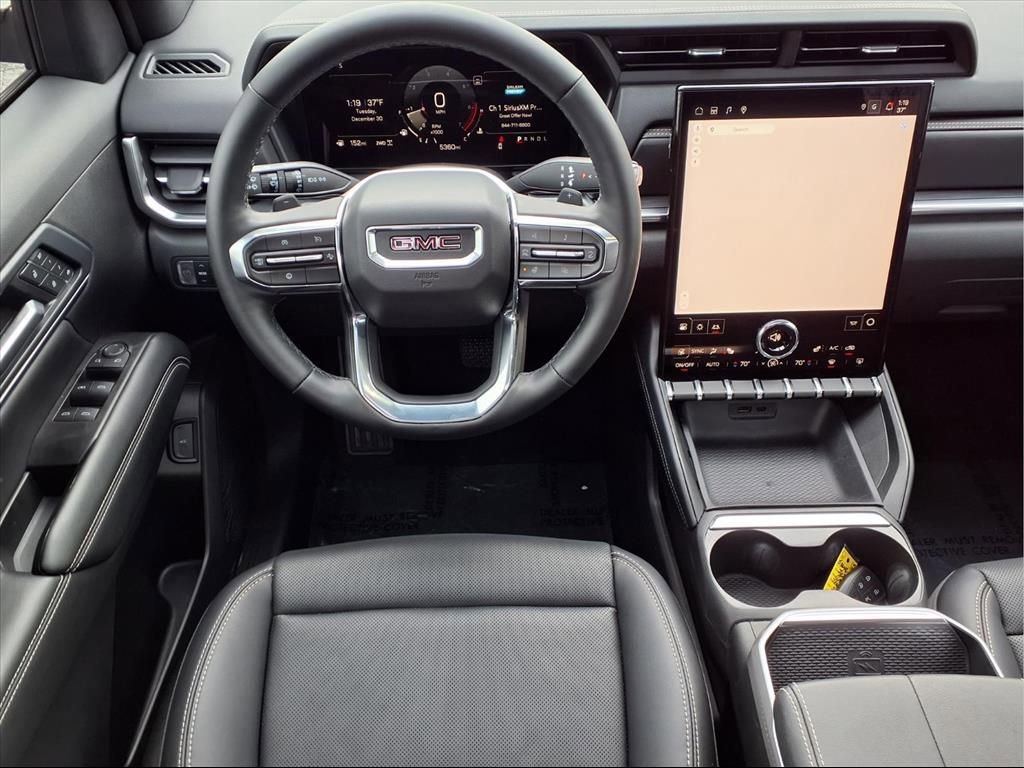 Used 2025 GMC Terrain Elevation w/ Elevation Premium Package image 5