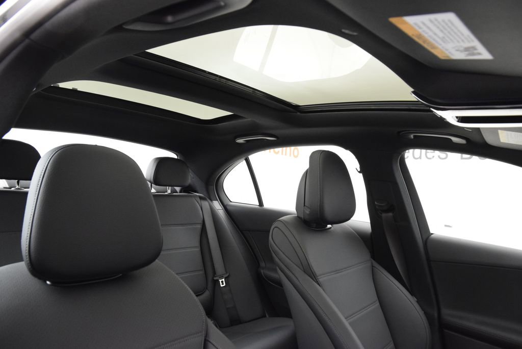 New 2026 Mercedes-Benz C 300 4MATIC Sedan image 18