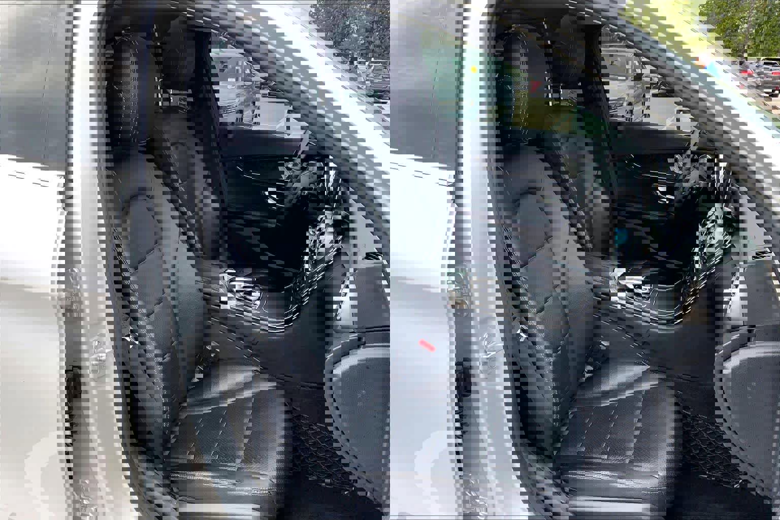 Used 2015 Mercedes-Benz C 300 Sedan image 8